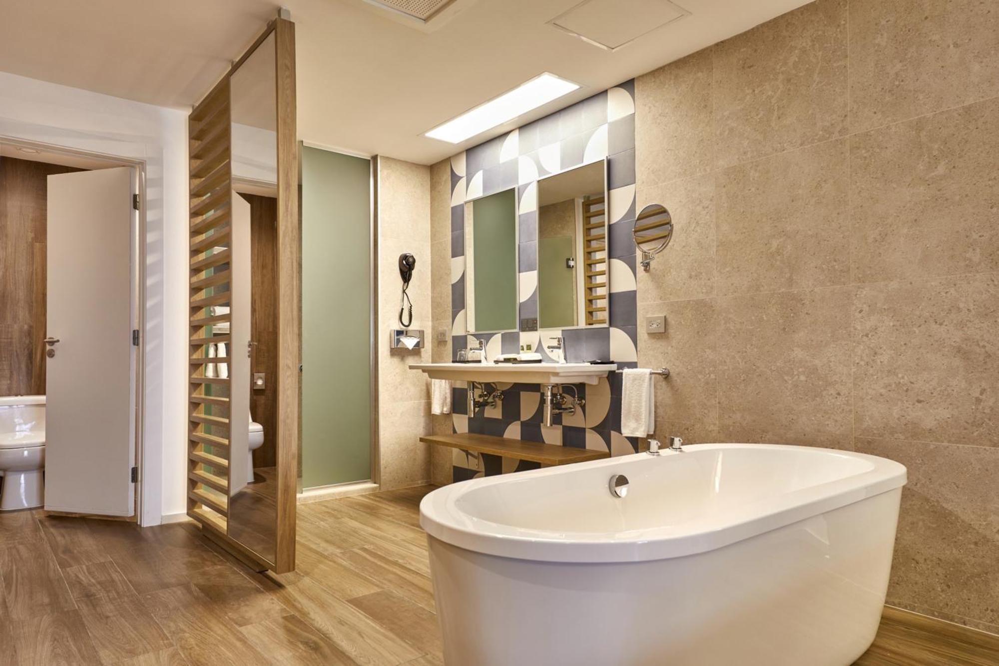 Junior Suite Ocean Front ELITE Club