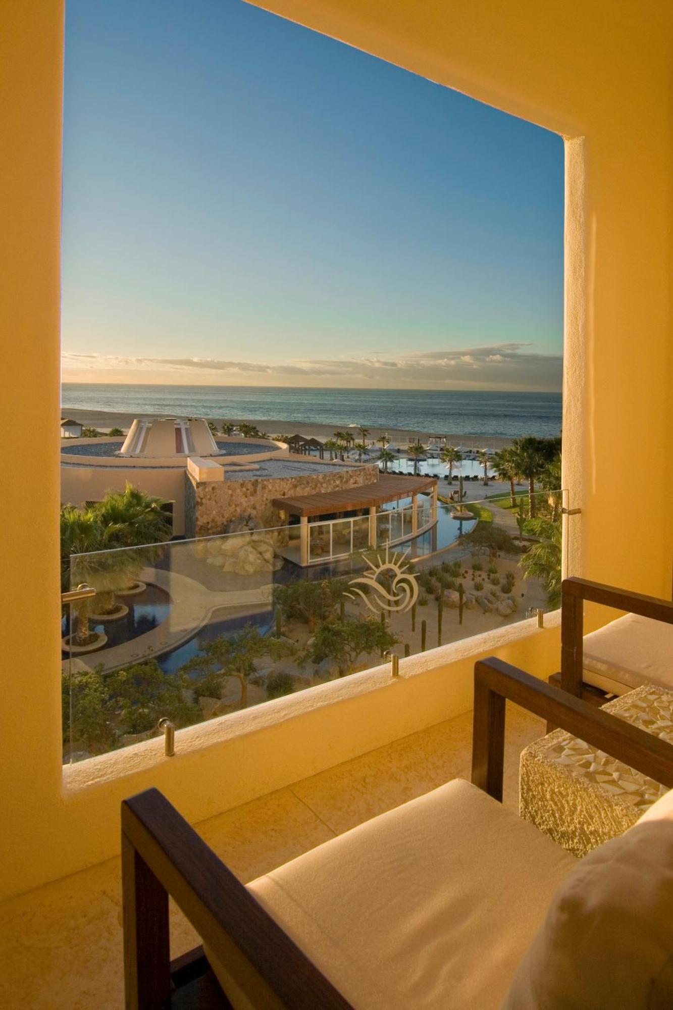 Deluxe Ocean View Room